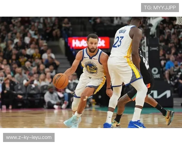 库里中场休息后外线回弹，勇士重回胜轨