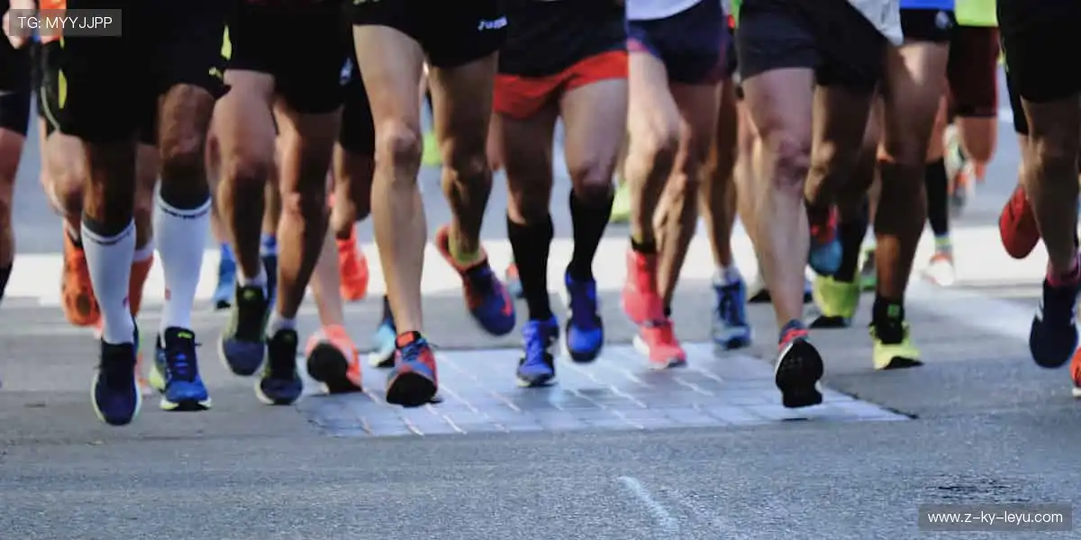 周边好物，粉丝专属！👕🎁 从球衣到纪念章，把热爱穿在身上！